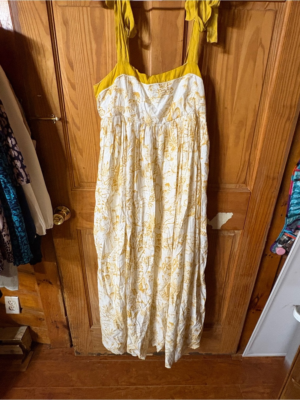 Tie-Shoulder Maxi Sundress in Yellow and White